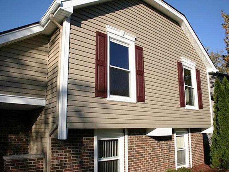 Types of Vinyl Siding: 8 Styles to Choose From (16 Photos)